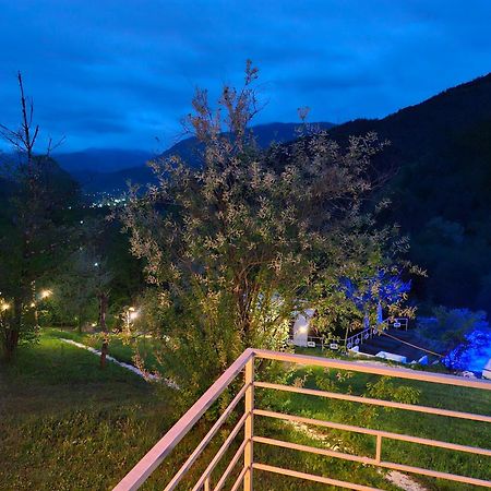 Glamping Georgia Krikhi Hotel Ambrolauri Eksteriør billede