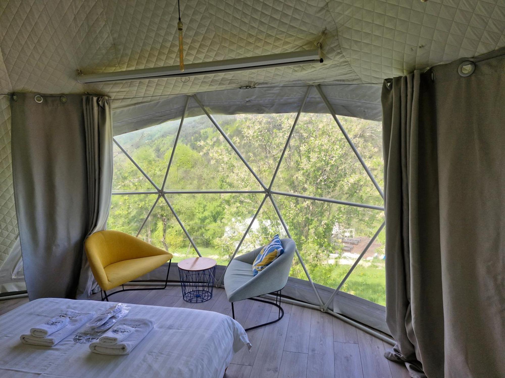 Glamping Georgia Krikhi Hotel Ambrolauri Eksteriør billede