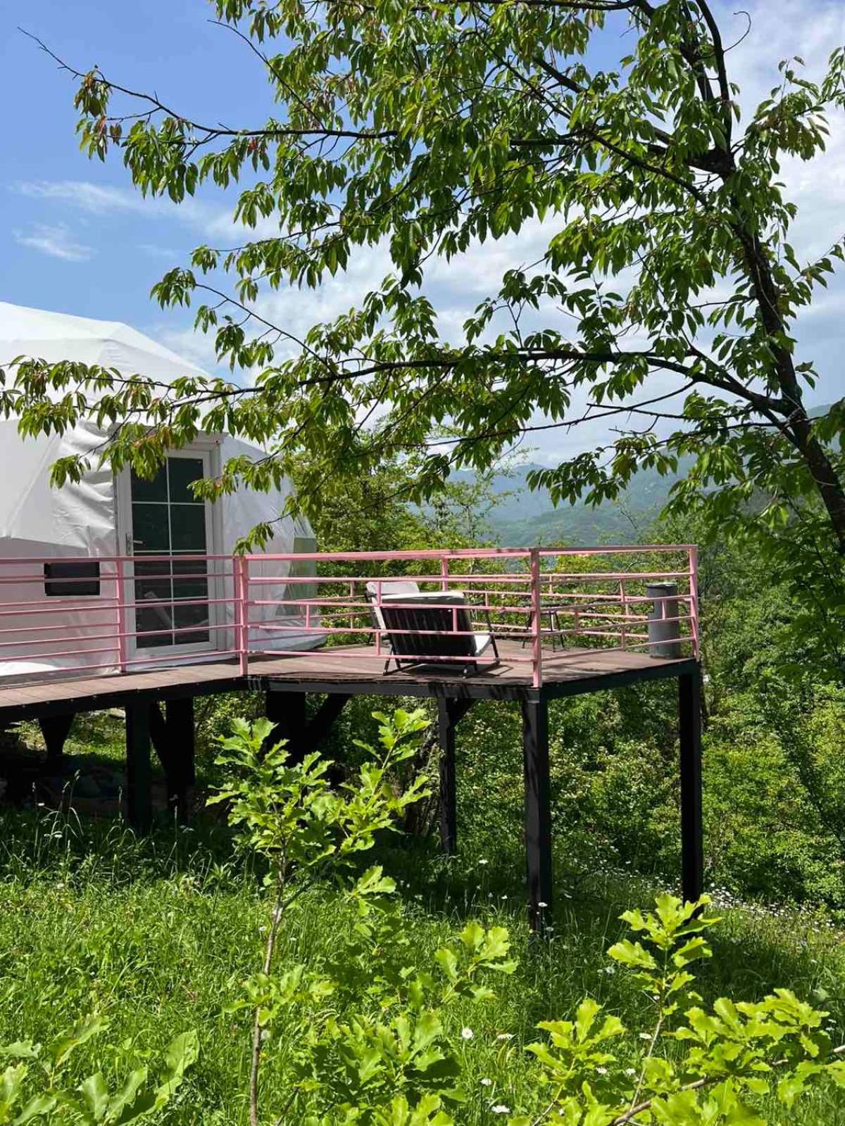 Glamping Georgia Krikhi Hotel Ambrolauri Eksteriør billede